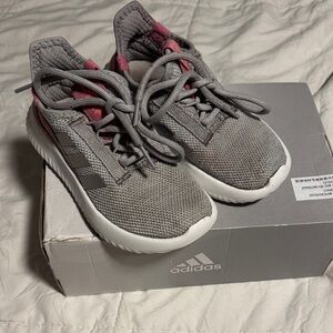 Adidas Kids Sneakers in Gray and Pink
